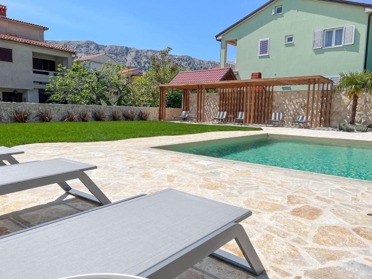 Apartment Baska Mit Poolarea - Krk, Kroatien Exterior photo