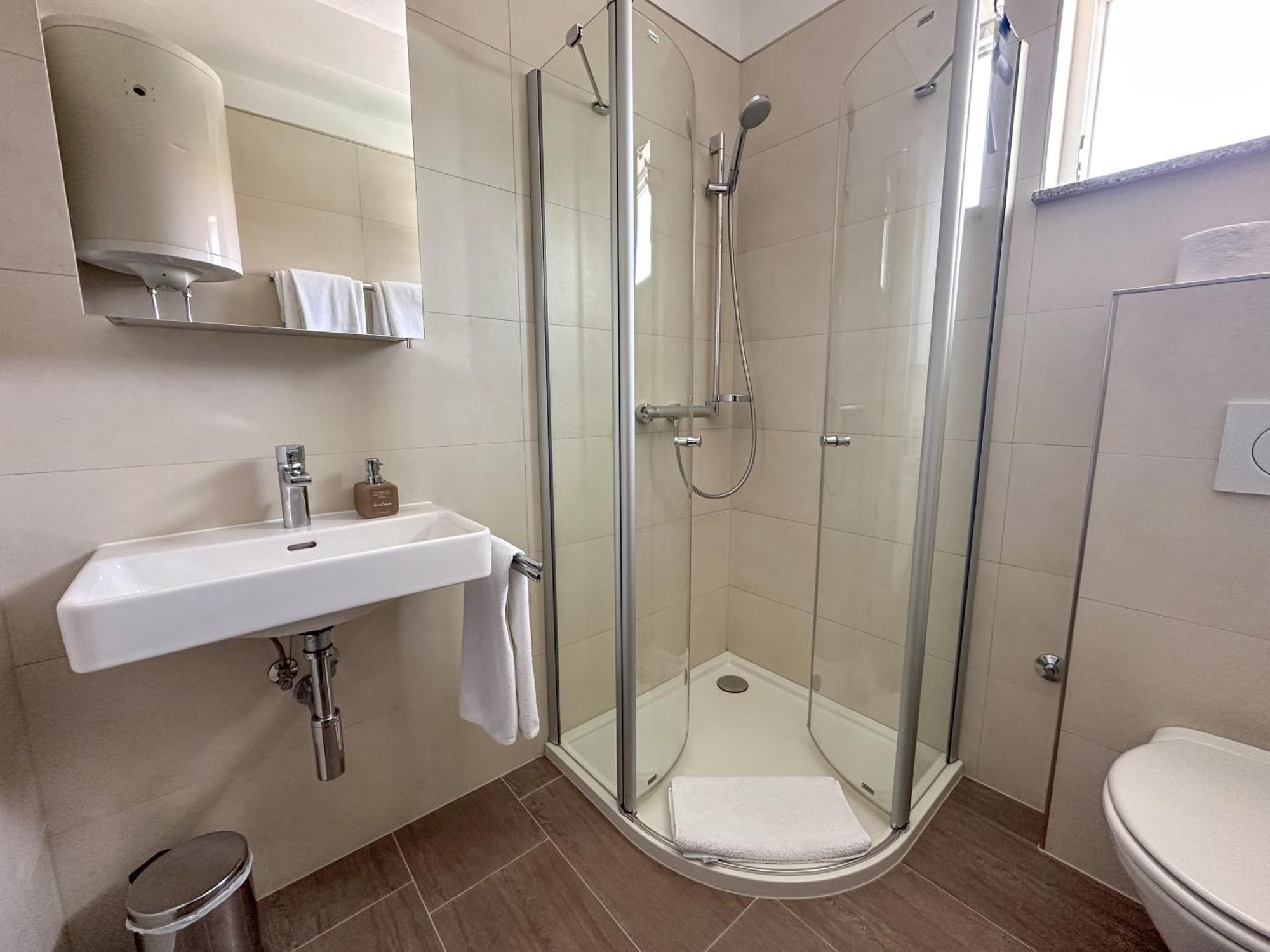 Apartment Baska Mit Poolarea - Krk, Kroatien Exterior photo